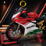 TY Models Speed Motorcycle front wheel fairing brake and gold suspension close-up